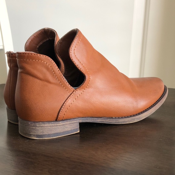 BAMBOO Shoes - Brown slip-on booties